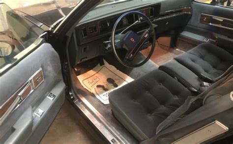 18k Original Miles: 1987 Oldsmobile Cutlass Supreme | Barn Finds