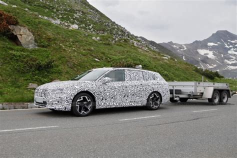 2023 Skoda Superb Combi Spied Wearing Final Production Body | Carscoops