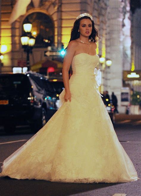 Blair Waldorf Wedding Dress - TV Fanatic