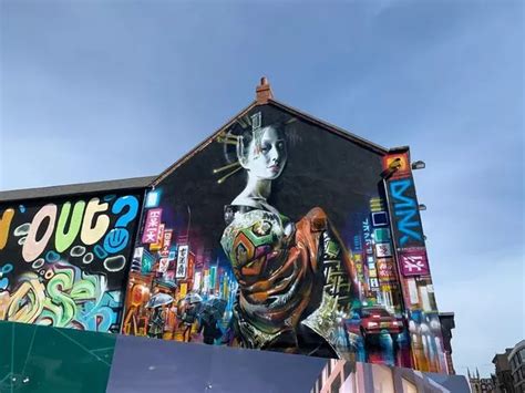 Popular street artist breathes new life into Hull’s Old Town - Hull Live