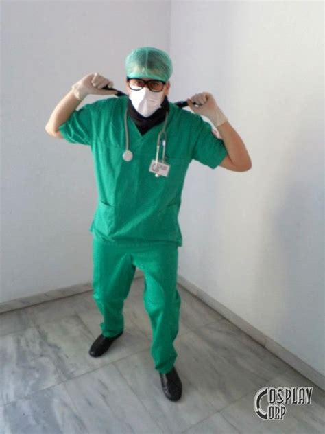 Surgeon Shen Cosplay