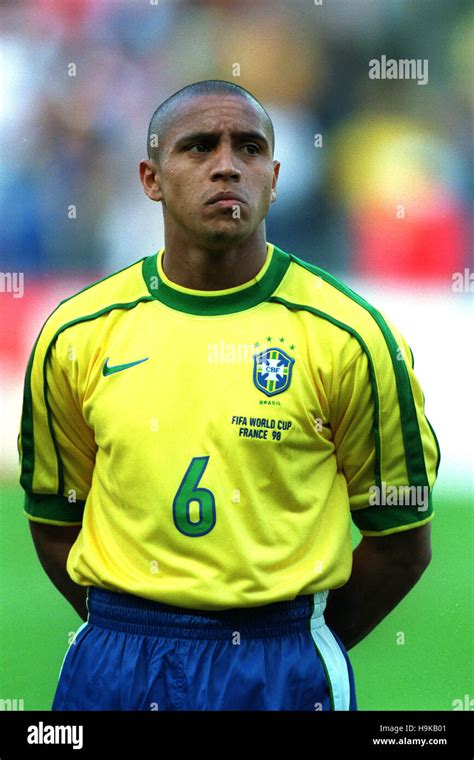 ROBERTO CARLOS BRAZIL 16 June 1998 Stock Photo: 126430193 - Alamy