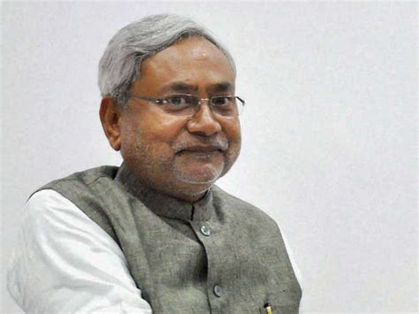 Bihar: CM Nitish Kumar orders free power connection to all - Oneindia News