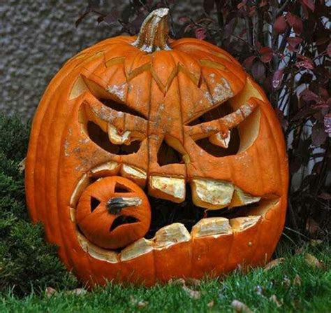 Pumpkin Carving Level Expert! Diy Deco Halloween, Happy Halloween, Outdoor Halloween, Holidays ...