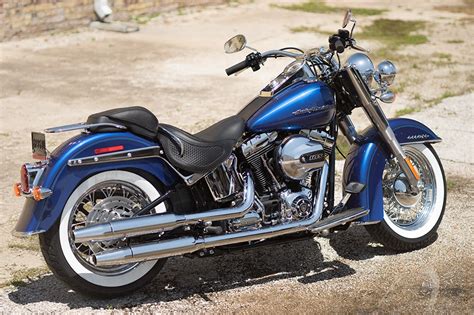 HARLEY-DAVIDSON Softail Deluxe (2015-2016) Specs, Performance & Photos - autoevolution