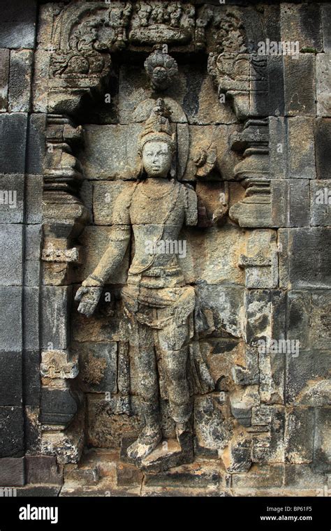 Indonesia, Java, near Borobodur, Pawon Temple, statue Stock Photo - Alamy