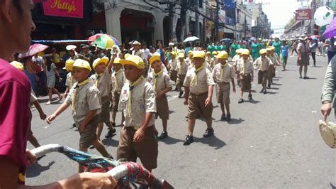 The parade of the kab scout of the Philippines - YouTube