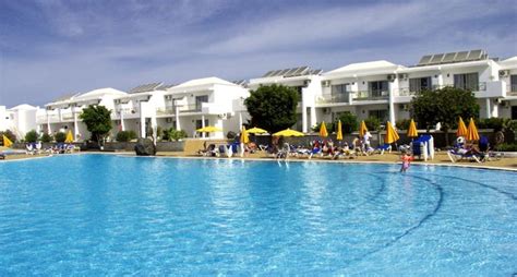 Floresta Hotel in Puerto del Carmen, Lanzarote | Holidays from £309pp | loveholidays