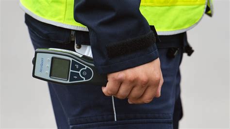 Breathalyzer test: How it works, what it measures, and accuracy