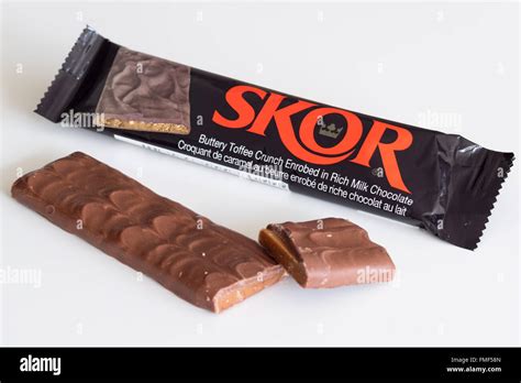 A Skor chocolate bar. Canadian packaging shown Stock Photo, Royalty Free Image: 98678405 - Alamy