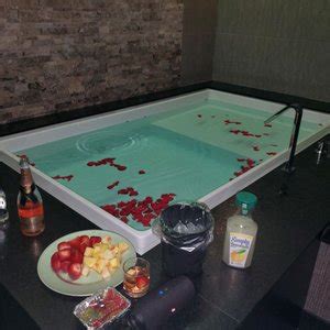 AXIS CHICAGO - 29 Photos & 23 Reviews - 5335 S Pulaski Ave, Chicago, Illinois - Hotels - Phone ...