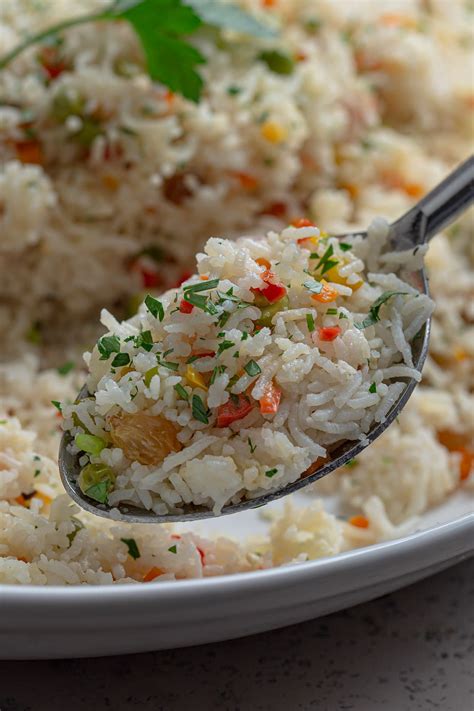 Arroz a Grega (Brazilian Greek Rice Pilaf) - Olivia's Cuisine