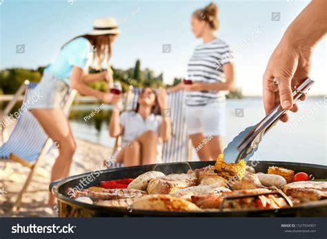 15,391 Grilling Beach Images, Stock Photos & Vectors | Shutterstock