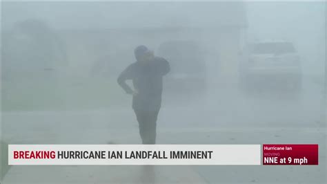 Stephanie Abrams In The Middle Of Hurricane Ian In Englewood, Florida ...