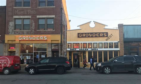 Enjoy tasty pizza, wings, Philly cheesesteak sandwiches and beer at Grinders Kansas City.