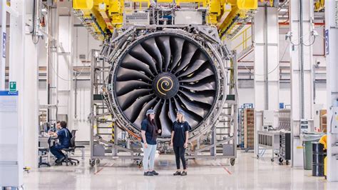 A look at Rolls Royce's airplane engine production line (photos) | CNN ...