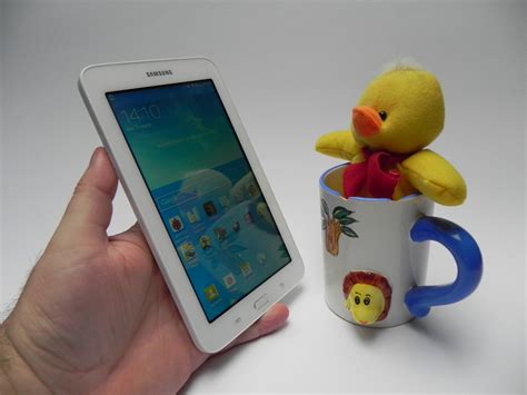 Samsung Galaxy Tab 3 Lite Review: Lite on the Wallet, Too Lite on the Screen (Video) - Tablet News