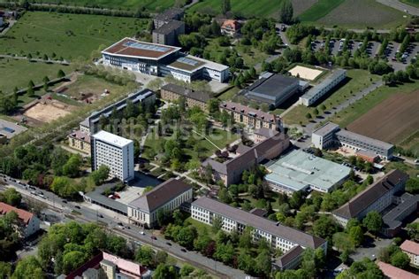 Luftaufnahme Erfurt - Campus- Gebäude der Universität Erfurt entlang ...