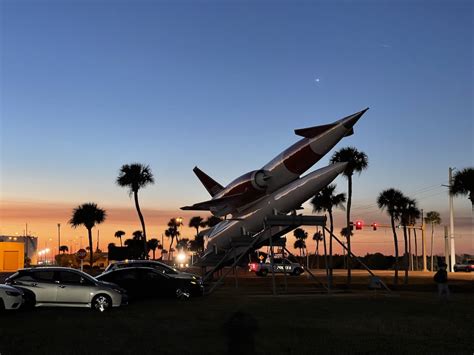 Viewing A SpaceX Rocket Launch at Cape Canaveral - Live and Let's Fly