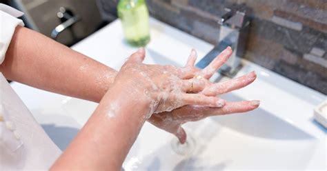 7 Steps of Handwashing: How to Wash Your Hands Properly