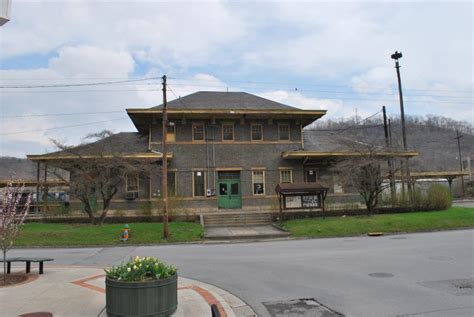 Ronceverte Train Depot - Almost Heaven - West Virginia