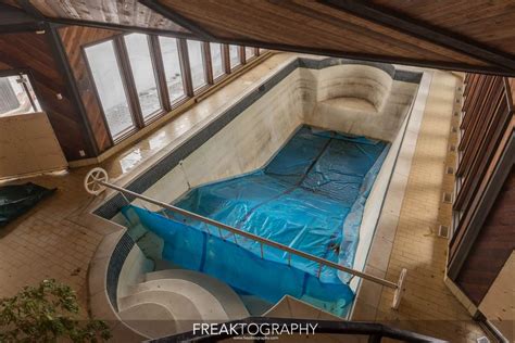 Indoor Pool in an Abandoned $6,000,000 Mansion (OC) 1200x800 | Links to ...