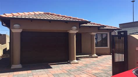 3 Bedroom House for Sale For Sale in Soweto - Home Sell - MR