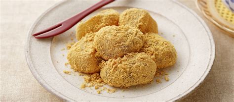 Kinako Mochi | Traditional Dessert From Japan