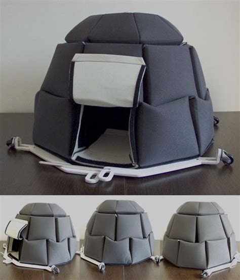 Tent for homeless people. Called I-gloobox, It is made of thick fabric, which is connected ...