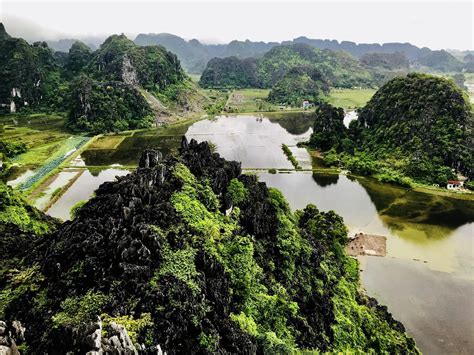 Mua Caves - Ninh Binh, Vietnam : r/pics