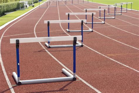 hurdle: An obstacle or difficulty to be overcome. | Vocubalary english ...