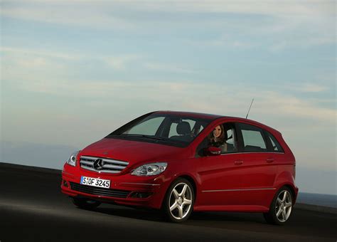 Mercedes-Benz B200 Turbo (2006) - picture 17 of 50