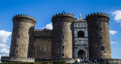 History and beauty of Castel Nuovo | Rome Private Guides | Rome Private Guides - Blog