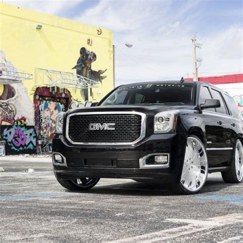 Black Yukon Denali 26’ Chrome Custom Wheels | Gmc yukon, Gmc, Yukon