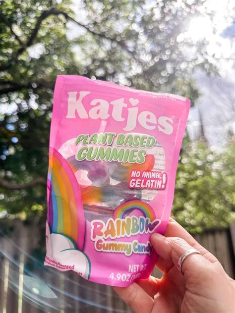 20+ Vegan Gummies (Plant-Based + Gelatin-Free Brands)