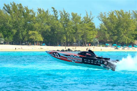 Thunder on the Waves: Race Winning Brands Offshore Powerboat Racing Team Finds Success | Race ...