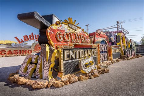 Picture of the Week: Neon Museum in Las Vegas - Andy's Travel Blog