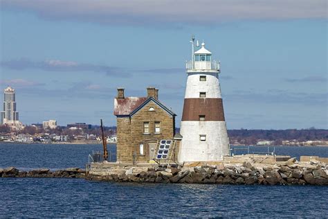 Execution Rocks Lighthouse, Long Island Sound, New York | Lighthouse, Long island sound, Island