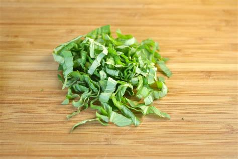 How To Chiffonade Fresh Herbs – Cooking Clarified