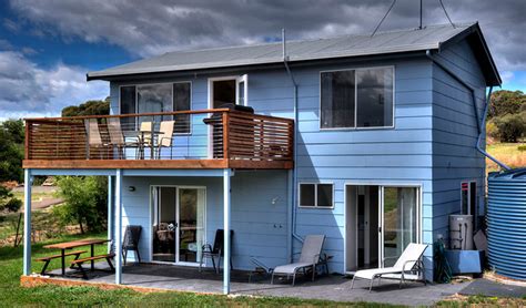 Accommodations at Coles Bay, East Coast Tasmania, Australia