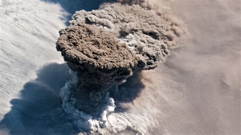 Pinatubo Volcano Eruption Update; Explosive Eruption Occurs, Tall Ash ...