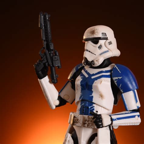 Hasbro: Star Wars Black Series Gaming Greats Stormtrooper Commander Review | Fwoosh