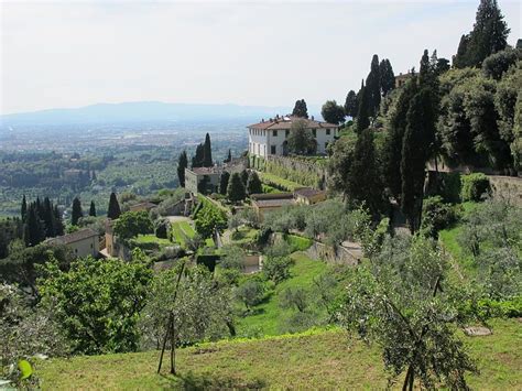 1451-57 Villa Medici di Belcanto, Fiesole, Florence, Tuscany, Italy Giovanni de'Medici | Italy ...