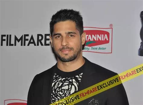 Sidharth Malhotra at the Britannia Filmfare Awards | Filmfare.com