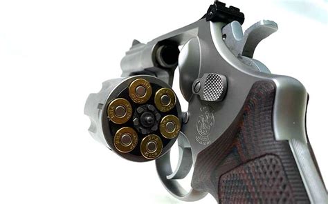 Rolling With A .45 ACP Revolver - Gun Digest