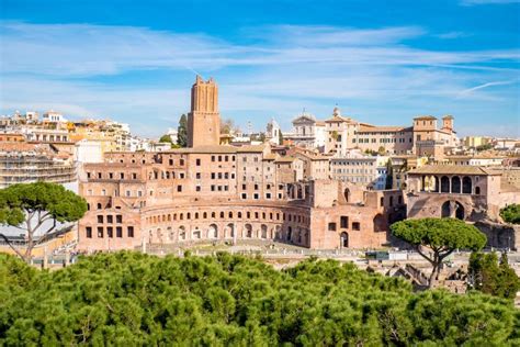 Aerial View of the Roman Forum and Colosseum in Rome, Italy Editorial ...