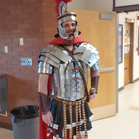 My bio teacher's outfit today was glorious : r/HistoryMemes