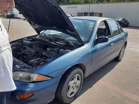 98 Chevy cavalier 4cyl for Sale in Houston, TX - OfferUp