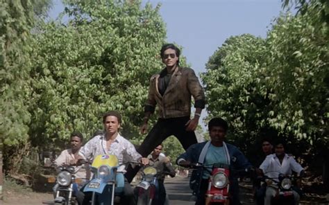 Phool Aur Kaante And 6 Other Memorable Bike Entry Scenes