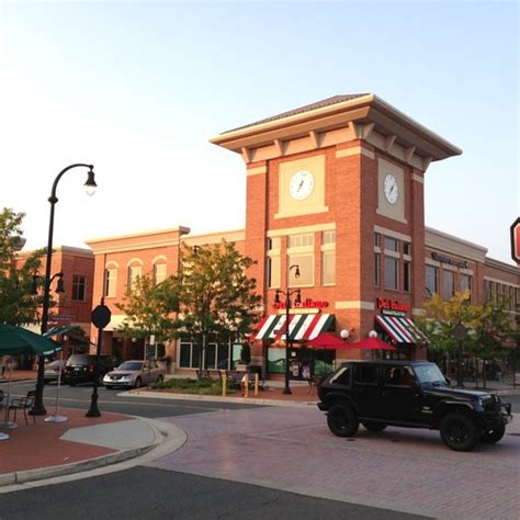 Lansdowne Town Center - Lansdowne Town Center - 2 tips from 494 visitors